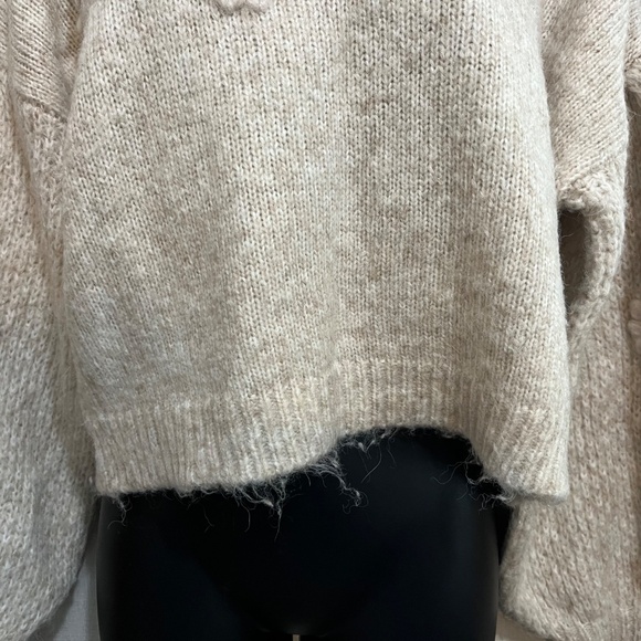 DRA Los Angeles Sweater XA Beige Oversized Soft Knit Floral Embroidery Casual - Picture 4 of 11